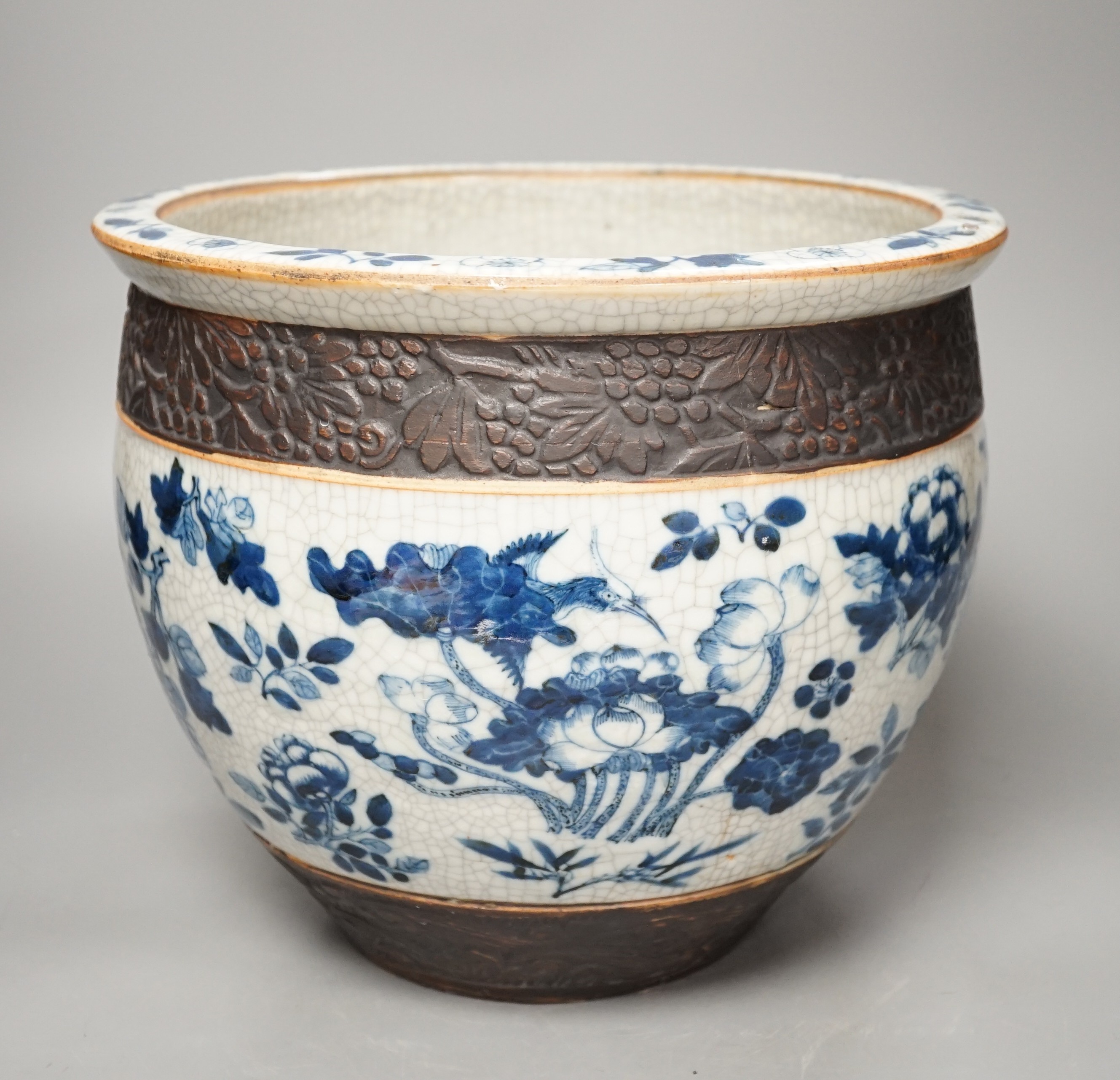 A Chinese blue and white crackle glaze jardiniere, c.1900, 23cm